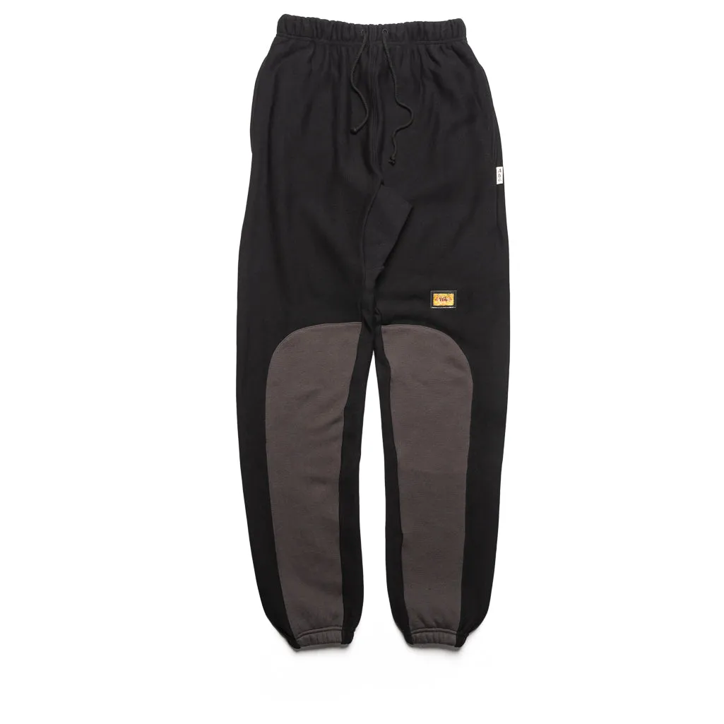 Advisory Board Crystals Sweatpant - Black