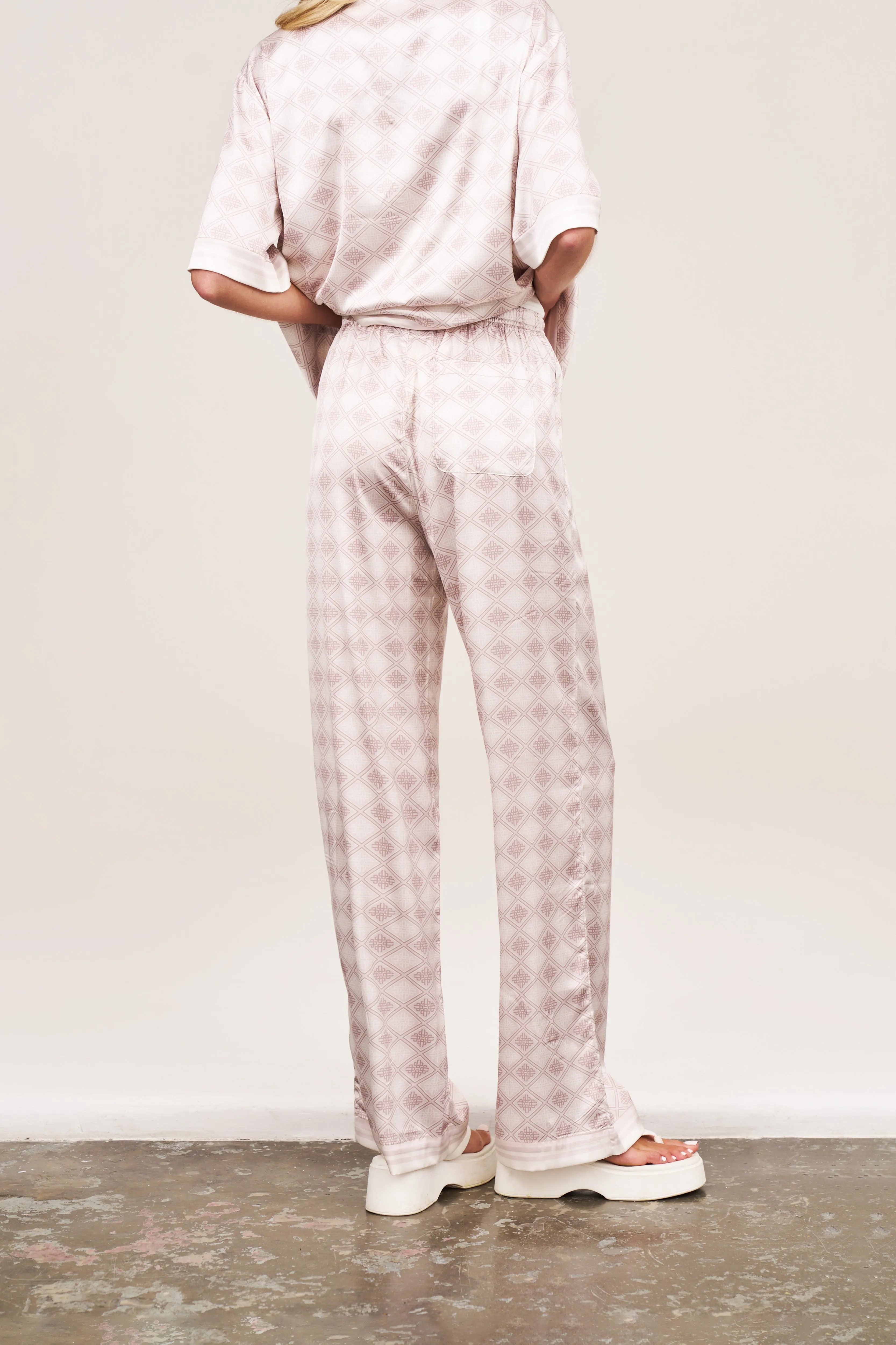 EMBLEM PRINT WIDE LEG TROUSERS - BEIGE