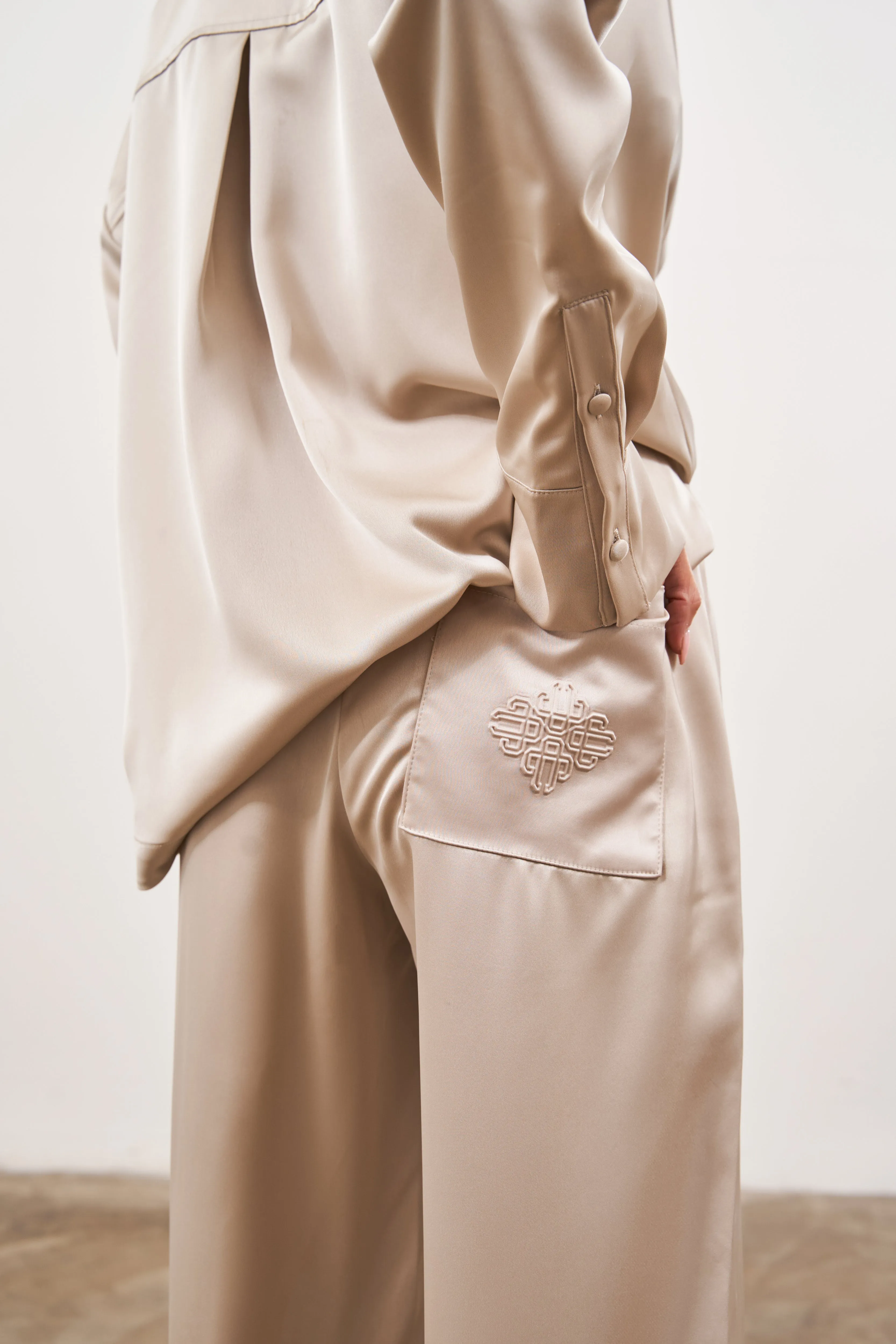 SATIN EMBLEM TROUSERS - BEIGE