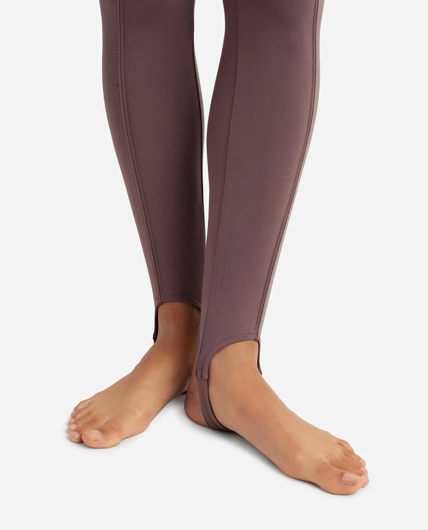 Premium Comfort Stirrup Leggings for Active Lifestyle - Stylish Fit and Flexibility