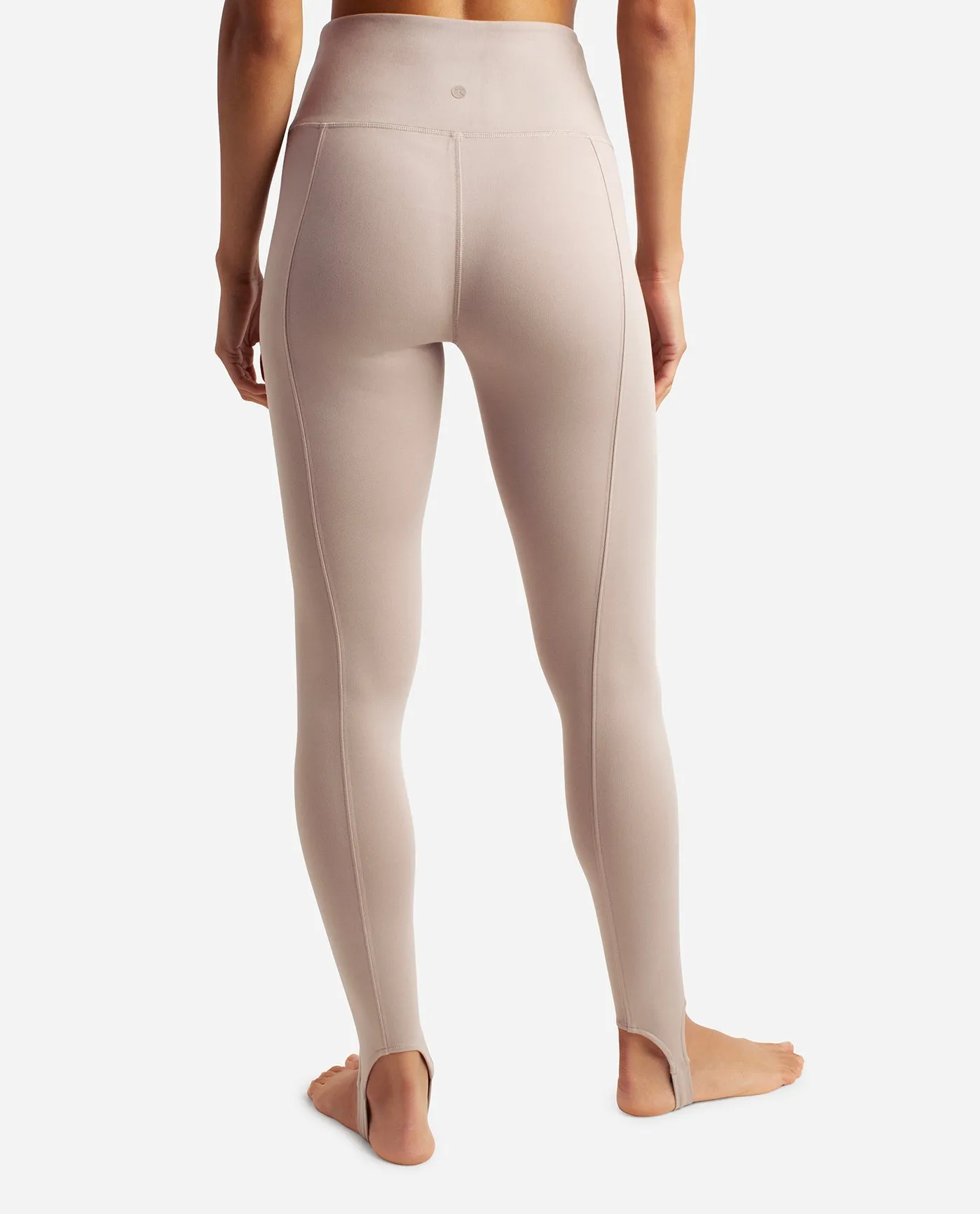 Premium Comfort Stirrup Leggings for Active Lifestyle - Stylish Fit and Flexibility