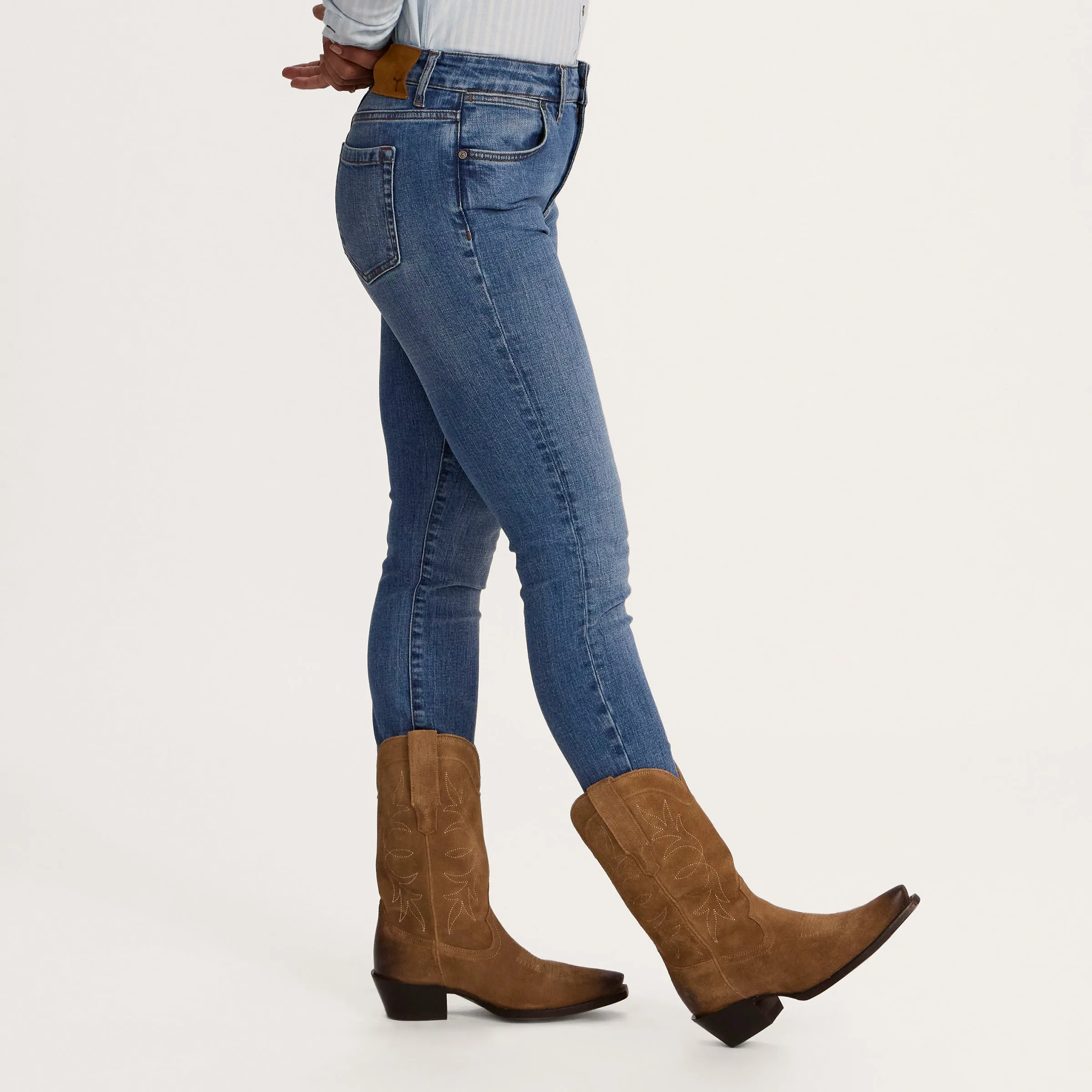 Women's High-Rise Tapered Jeans