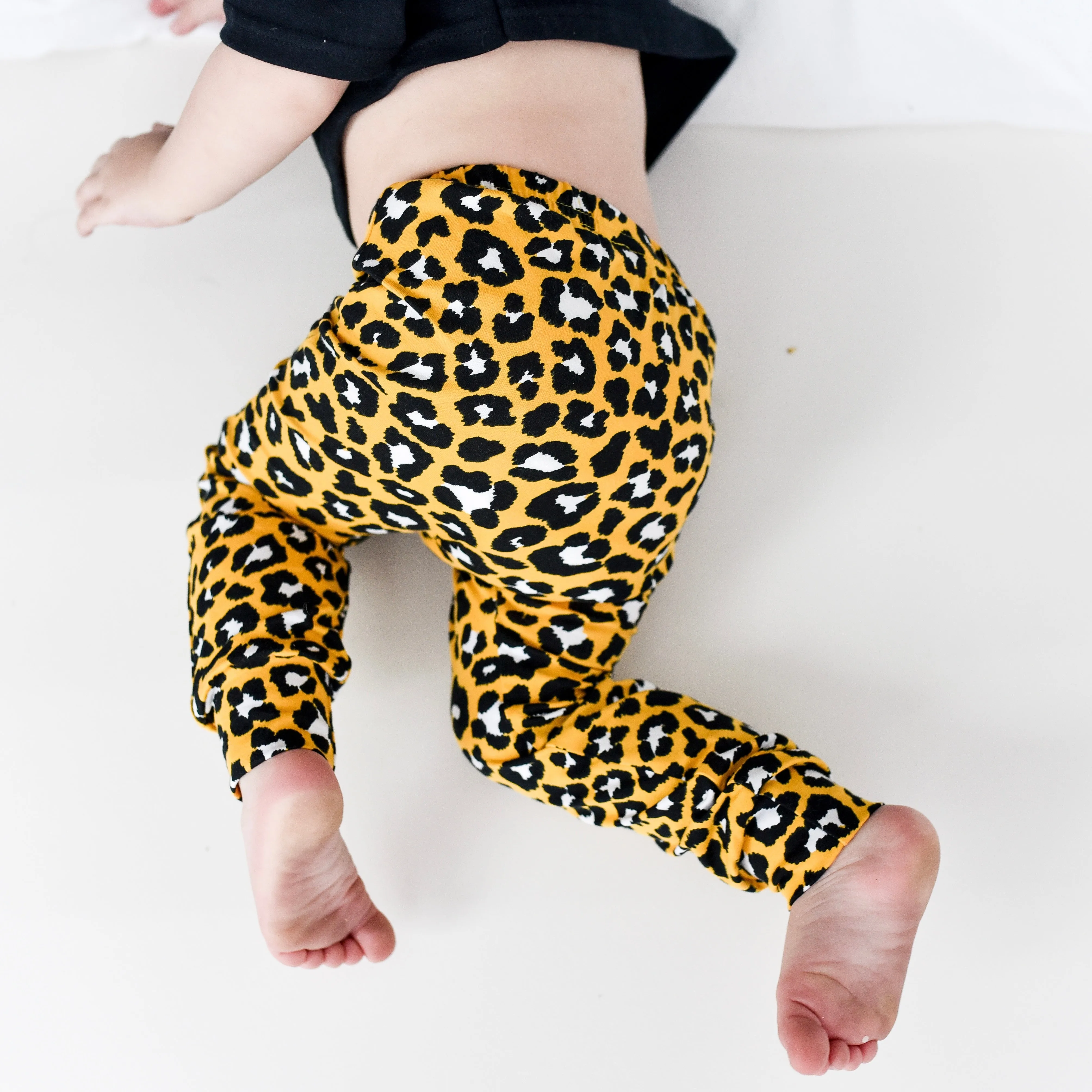 Yellow leopard print Leggings